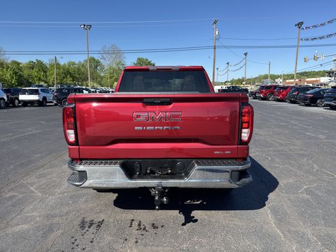 Used 2020 GMC Sierra 1500 SLE w/ SLE Value Package AWD/4WD image 4