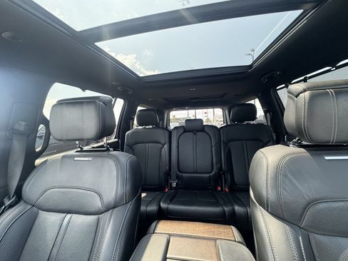 Used 2022 Jeep Grand Wagoneer Series I w/ Flexible Seating Group AWD/4WD image 14