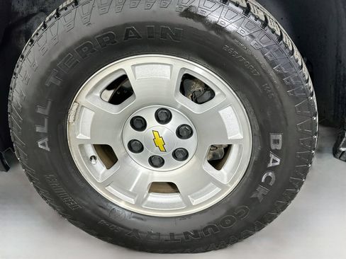 Used 2013 Chevrolet Tahoe LT w/ Luxury Package AWD/4WD image 35