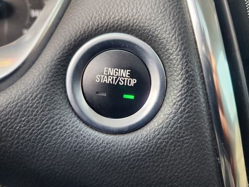 Used 2019 Chevrolet Traverse LT w/ LT Premium Package image 34