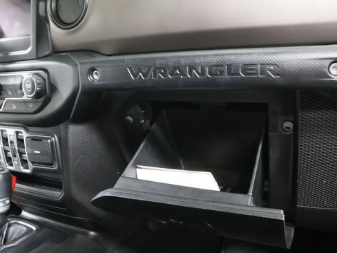 Used 2021 Jeep Wrangler Unlimited Sport AWD/4WD image 21