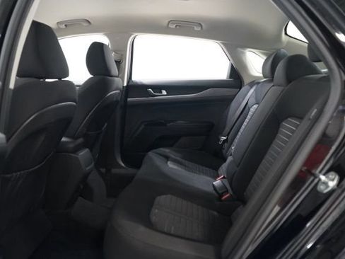 Used 2025 Kia K5 LXS image 32