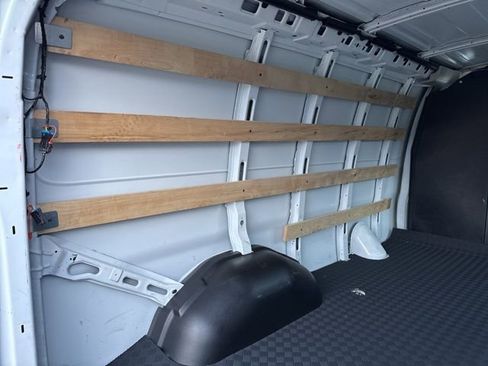 Used 2024 Chevrolet Express 2500 image 20
