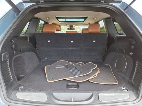 Used 2012 Jeep Grand Cherokee Overland Summit RWD image 15