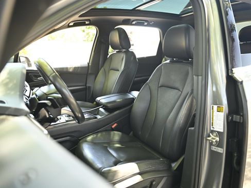 Used 2017 Audi Q7 3.0T Premium Plus w/ Premium Plus Package AWD/4WD image 12