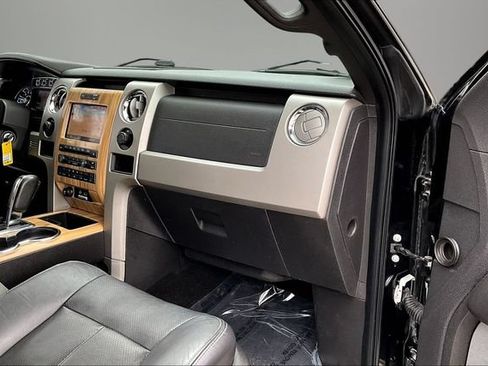 Used 2011 Ford F150 Lariat w/ Lariat Chrome Pkg AWD/4WD image 26