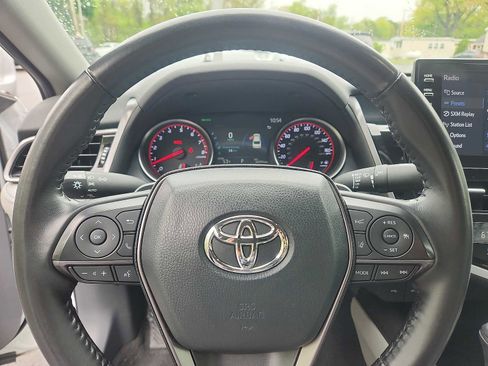 Used 2023 Toyota Camry XSE FWD image 18