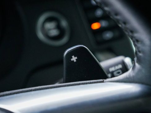 Used 2019 Land Rover Discovery Sport SE image 30