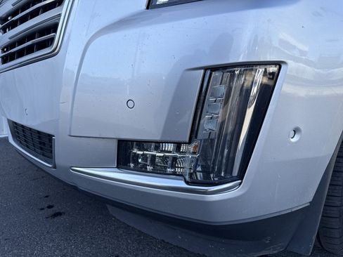 Used 2019 Cadillac Escalade ESV Platinum image 11