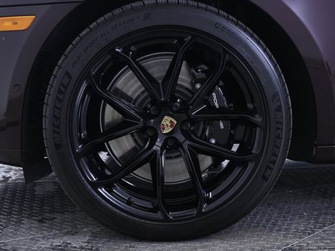 Used 2026 Porsche Macan GTS image 11