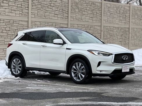 Used 2022 INFINITI QX50 Luxe w/ Cargo Package image 2