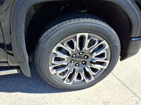 New 2026 GMC Sierra 1500 Denali Ultimate image 9