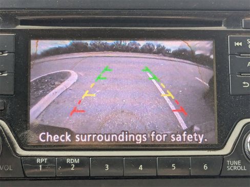 Used 2015 Nissan Frontier SV w/ SV Value Truck Package image 21