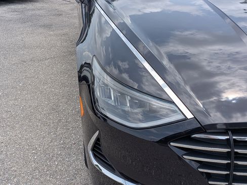 Used 2023 Hyundai Sonata SE FWD image 10