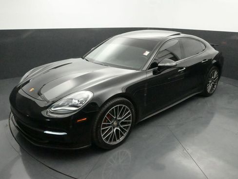 Used 2020 Porsche Panamera 4 AWD/4WD image 3