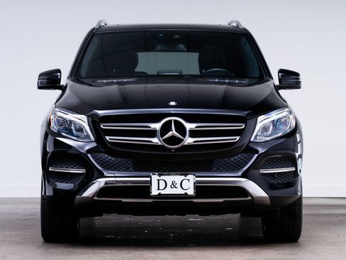 Used 2017 Mercedes-Benz GLE 350 image 2