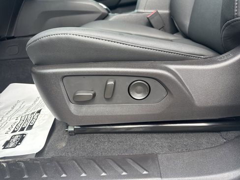 New 2026 GMC Canyon Elevation w/ Convenience Package image 13