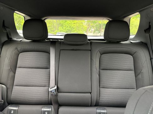 Used 2025 Chevrolet Equinox LT FWD image 38