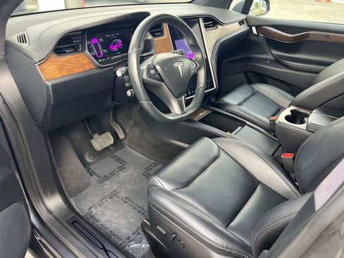 Used 2020 Tesla Model X Long Range AWD/4WD image 5