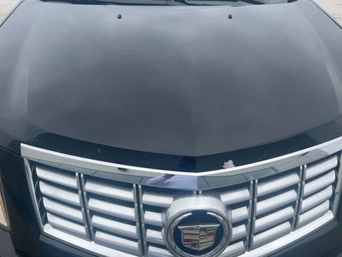 Used 2013 Cadillac SRX Luxury image 3