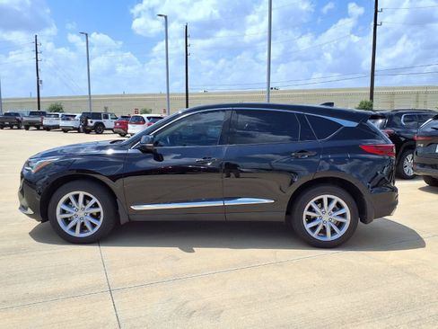 Used 2024 Acura RDX SH-AWD image 3