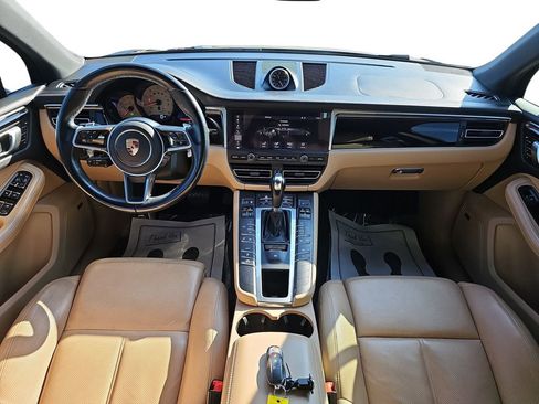 Used 2019 Porsche Macan image 12
