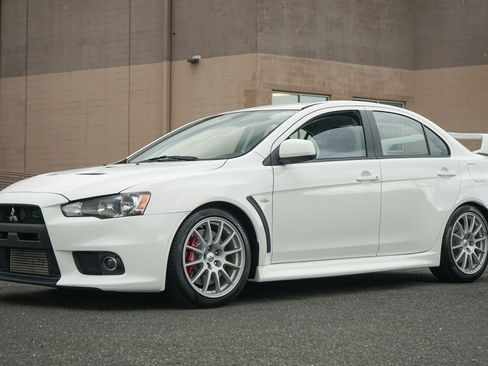 Used 2013 Mitsubishi Lancer Evolution GSR AWD/4WD image 2