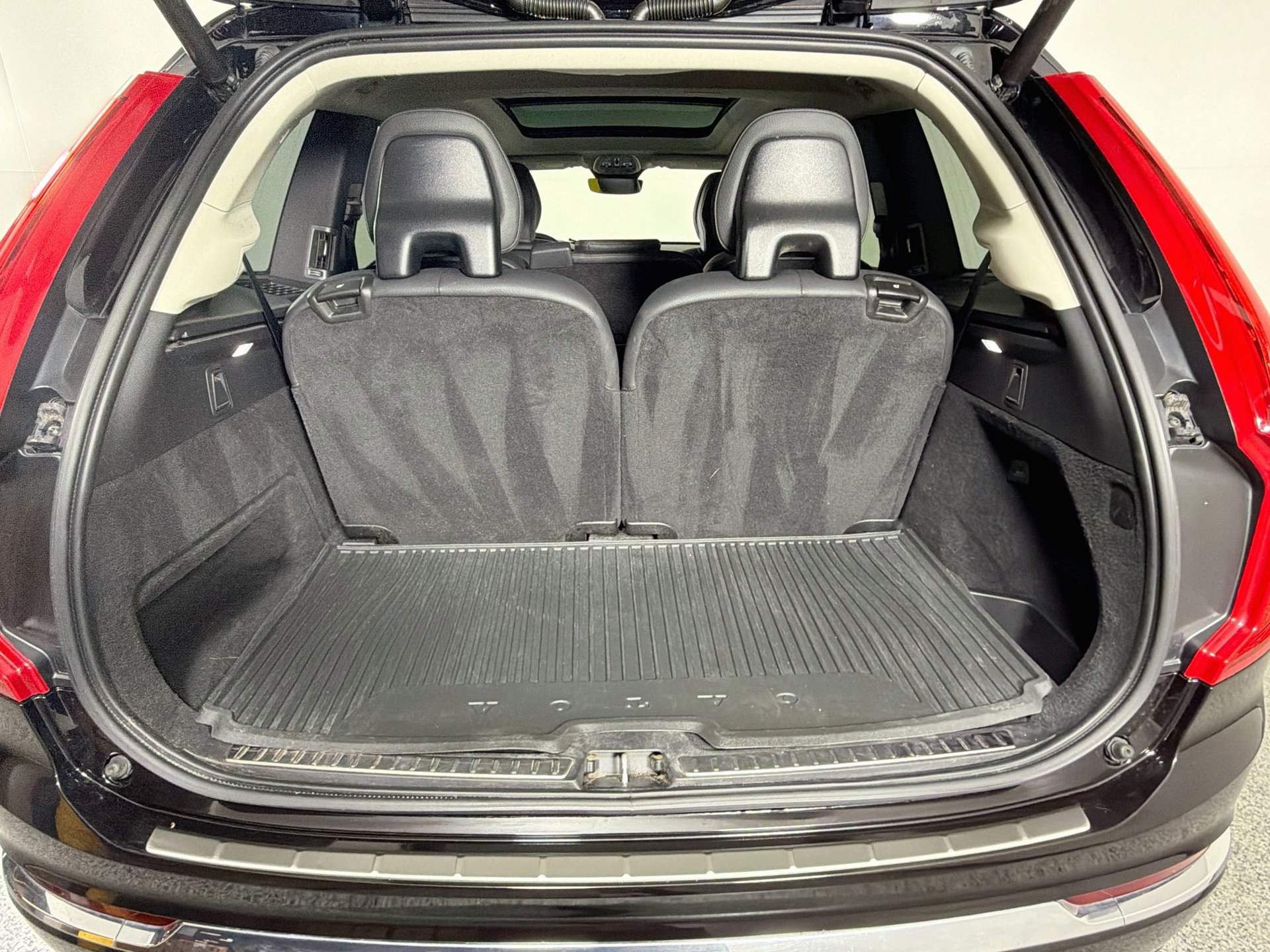 Used 2023 Volvo XC90 B6 Plus w/ Protection Package Premier AWD/4WD image 27