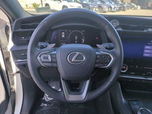Used 2024 Lexus RZ 300e Premium image 18