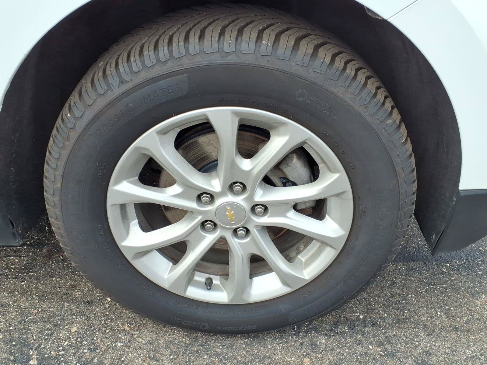 Used 2018 Chevrolet Equinox LT AWD/4WD image 16