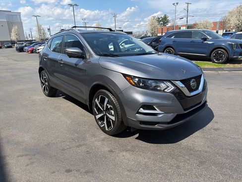 Used 2022 Nissan Rogue Sport SL AWD/4WD image 4