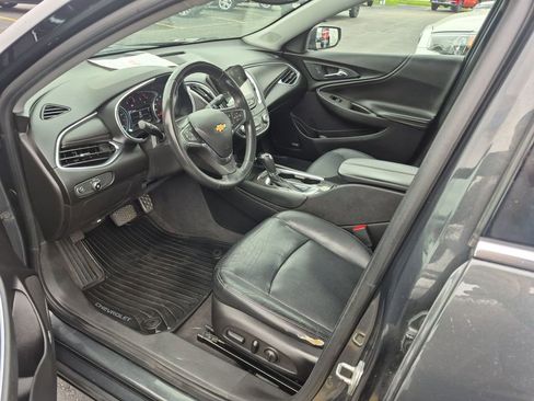 Used 2016 Chevrolet Malibu LT w/ Leather Package FWD image 22