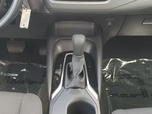 Certified 2025 Toyota Corolla LE image 18