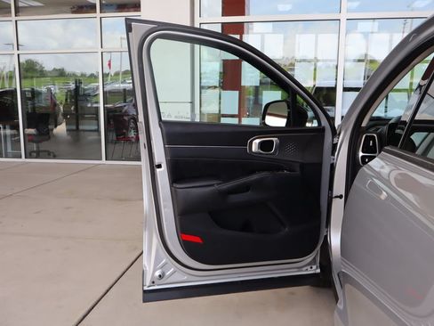 Used 2022 Kia Sorento SX FWD image 13