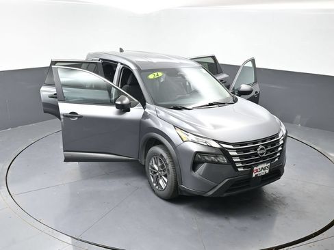 Used 2024 Nissan Rogue S FWD image 56
