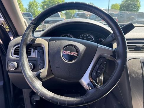 Used 2011 GMC Sierra 1500 SLE w/ All-Terrain Package AWD/4WD image 16