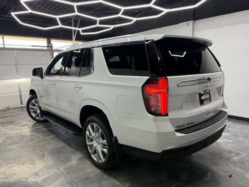 Used 2024 Chevrolet Tahoe High Country image 3