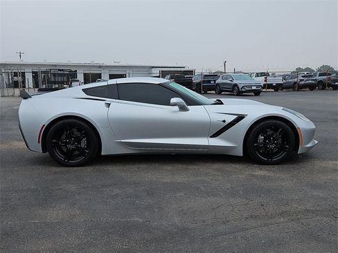 Used 2017 Chevrolet Corvette Stingray Coupe w/ Carbon Flash Badge Package image 7