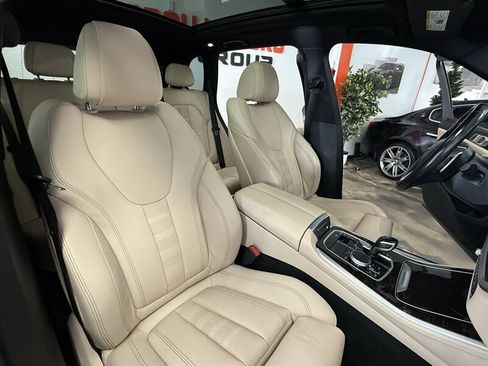 Used 2021 BMW X5 sDrive40i w/ Premium Package RWD image 24