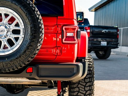 Used 2021 Jeep Wrangler Unlimited Rubicon w/ Uconnect 4C Nav & Sound Group image 14