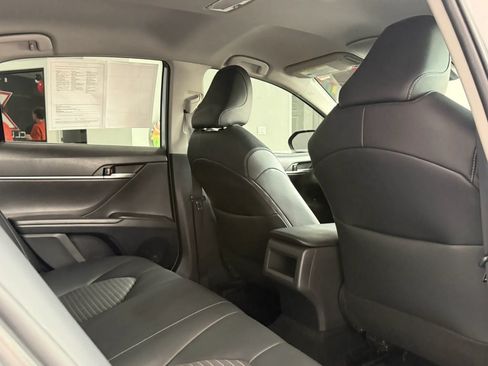 Used 2023 Toyota Camry SE FWD image 27