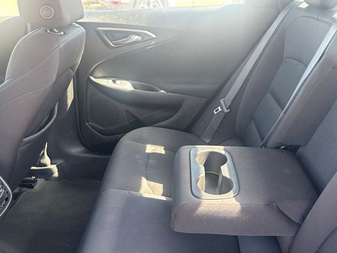 Used 2025 Chevrolet Malibu LT FWD image 36