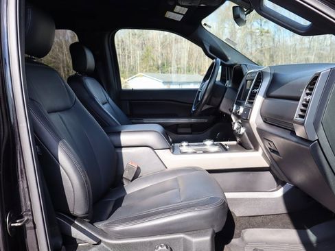 Used 2019 Ford Expedition Max XLT image 46