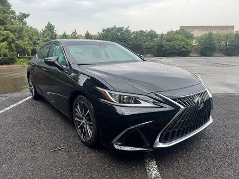Used 2024 Lexus ES 350 w/ Premium Package FWD image 6