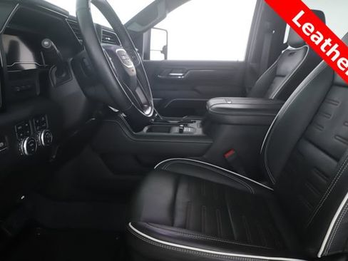 Used 2024 GMC Sierra 2500 AT4X AWD/4WD image 17