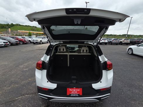 Used 2023 Buick Encore GX Select FWD image 31
