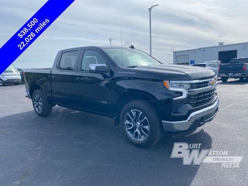 Used 2024 Chevrolet Silverado 1500 LT AWD/4WD image 12