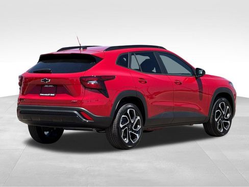 New 2026 Chevrolet Trax RS w/ Driver Confidence Package FWD image 5