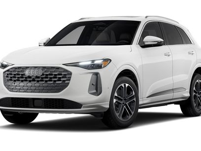 Certified 2025 Audi Q5 Premium w/ Convenience Package