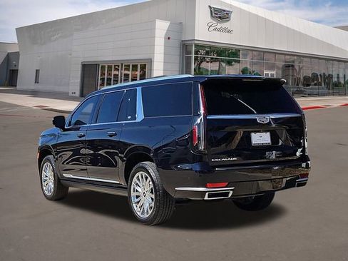 Used 2021 Cadillac Escalade ESV Premium Luxury w/ Driver Assist Tech Package image 4
